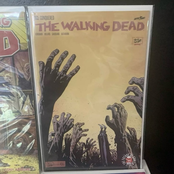 The Walking Dead Comic Book Lot Outcast Saga Returning Wicked Montress Agent - Picture 3 of 11